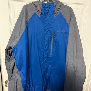 Columbia Men's Vibrant Blue and Gray Raincoat